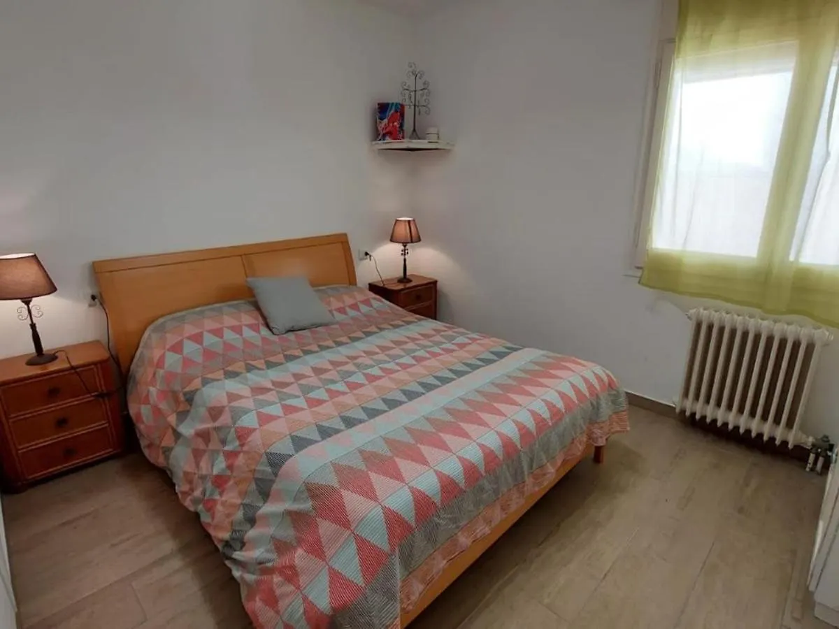 Apartamento Port 3 En Llanca Con Terraza, 3 Habitaciones, Wi-Fi Y Mascotas Permitidas - Es-170-84 アパート