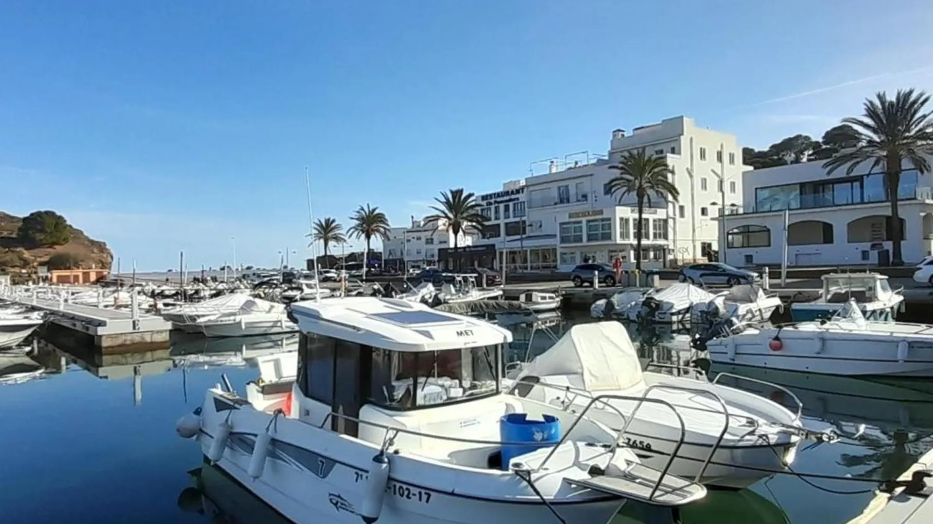 Apartamento Port 3 En Llanca Con Terraza, 3 Habitaciones, Wi-Fi Y Mascotas Permitidas - Es-170-84 スペイン